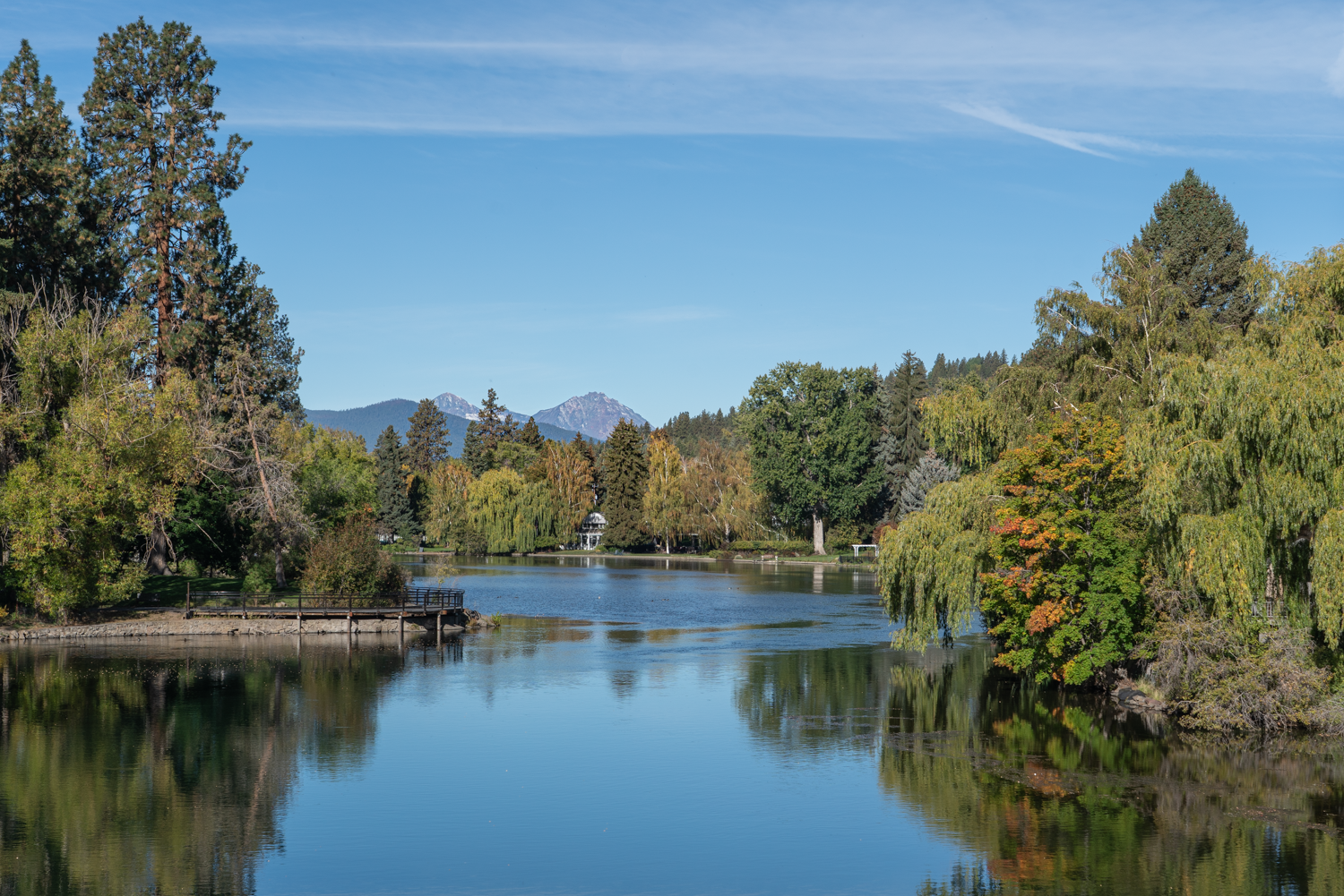 Drake Park and Deschutes River Downtown Bend